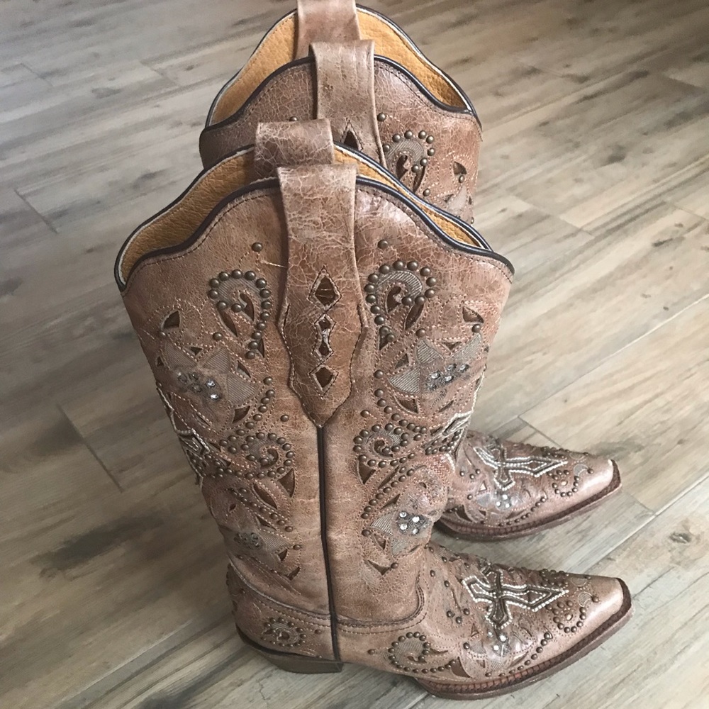 Corral cowgirl boots made for Buckle